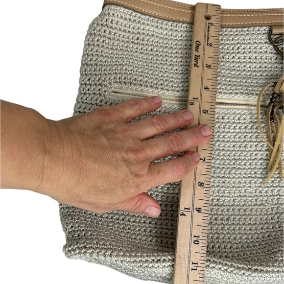 The SAK Crocheted Beige Knit Crossbody Bag Adjustable Strap Boho Purse - Picture 12 of 15